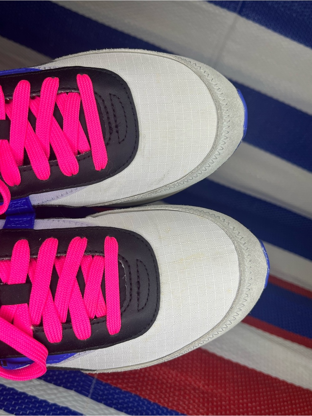 Puma Future Rider Play On Two Tone Retro 90’s Style Fashion Sneakers Size 7.5 - Picture 8 of 16